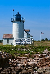 Great Duck Island Lighthouse Uses Solar Power to Operate